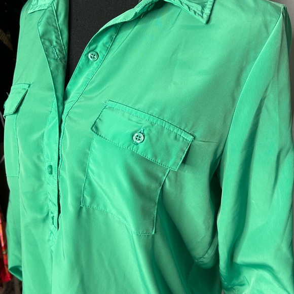 Old Navy green blouse- medium - Picture 4 of 8